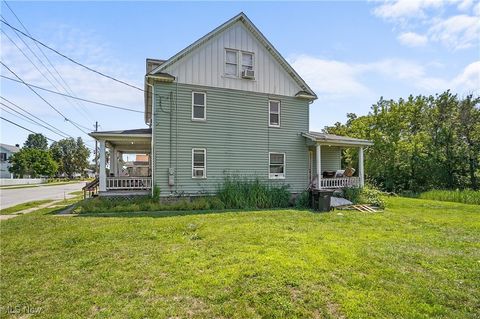 Tiny photo for 201 W Clark Street, East Palestine, OH 44413 (MLS # 5146542)
