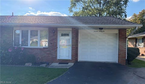 Condo For Sale - 1920 Maple Street #B<br/> Salem, OH 44460