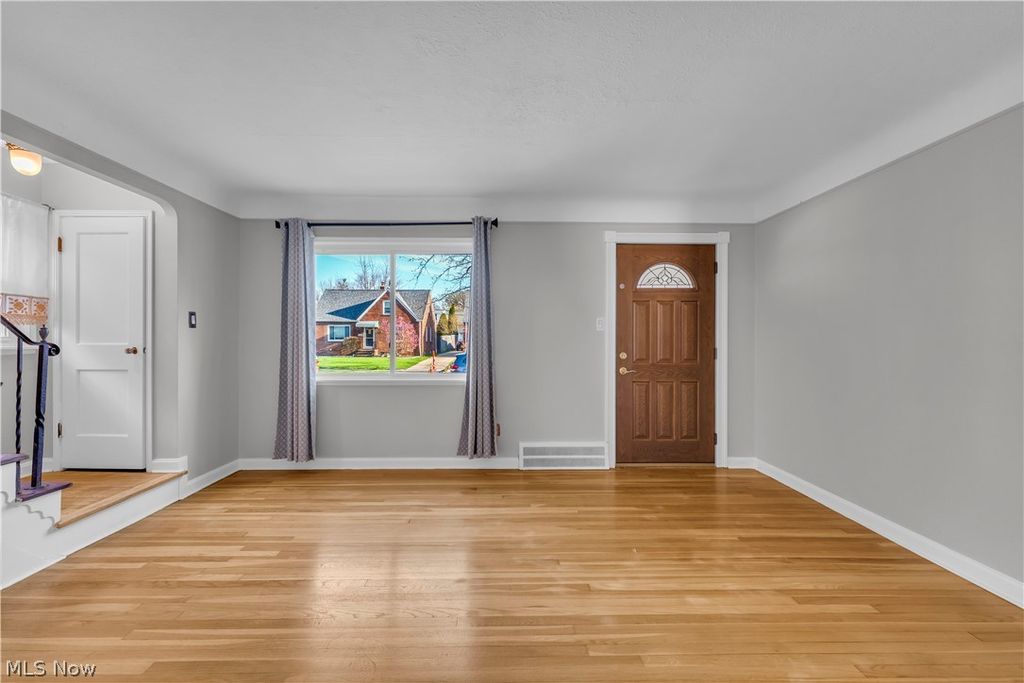 Photo of 14721 Harley Avenue, Cleveland, OH 44111 (MLS # 5200557)