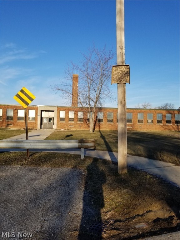 H A Stahl Props Cos Ridgewood - Residential