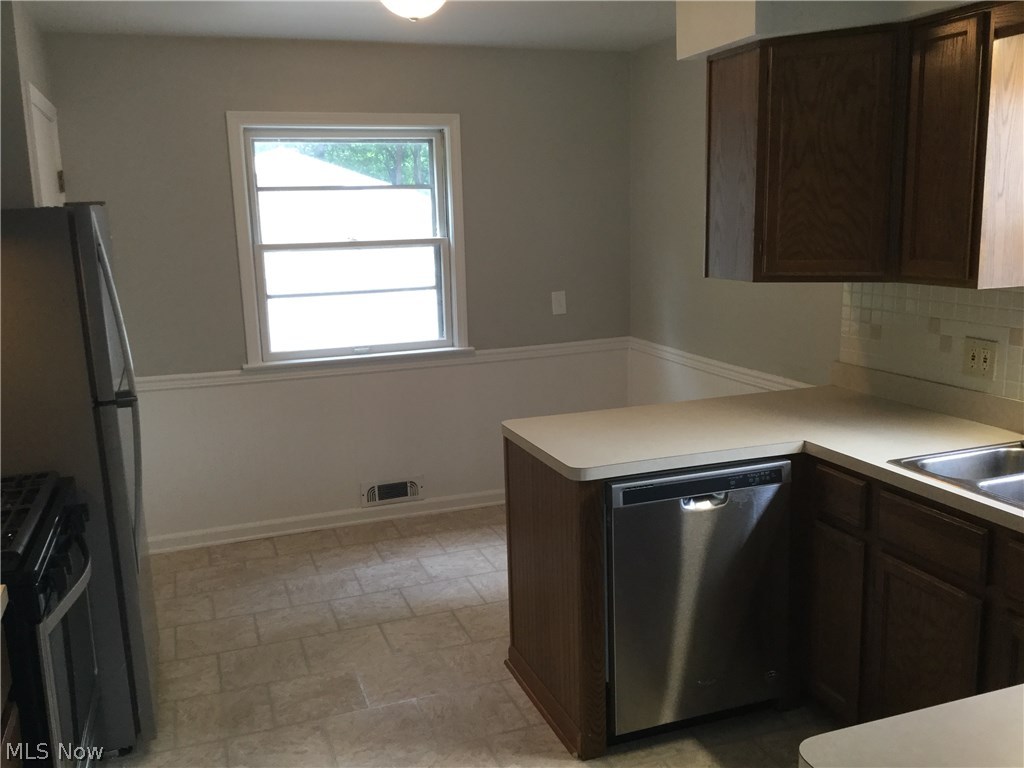 Mayflower 02 - Residential