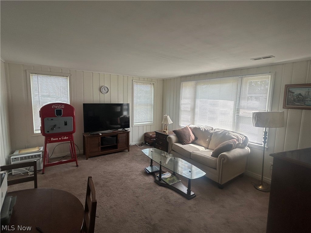 Photo of 2441 Bell Street, Zanesville, OH 43701 (MLS # 5218963)