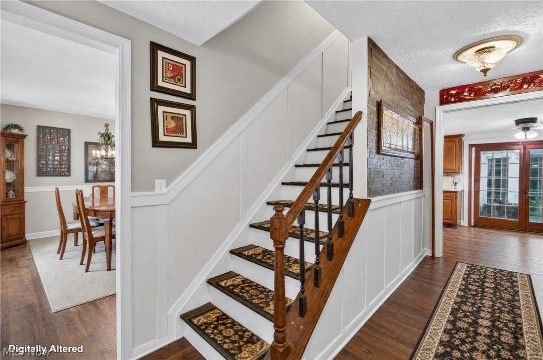 988 White Oak Circle