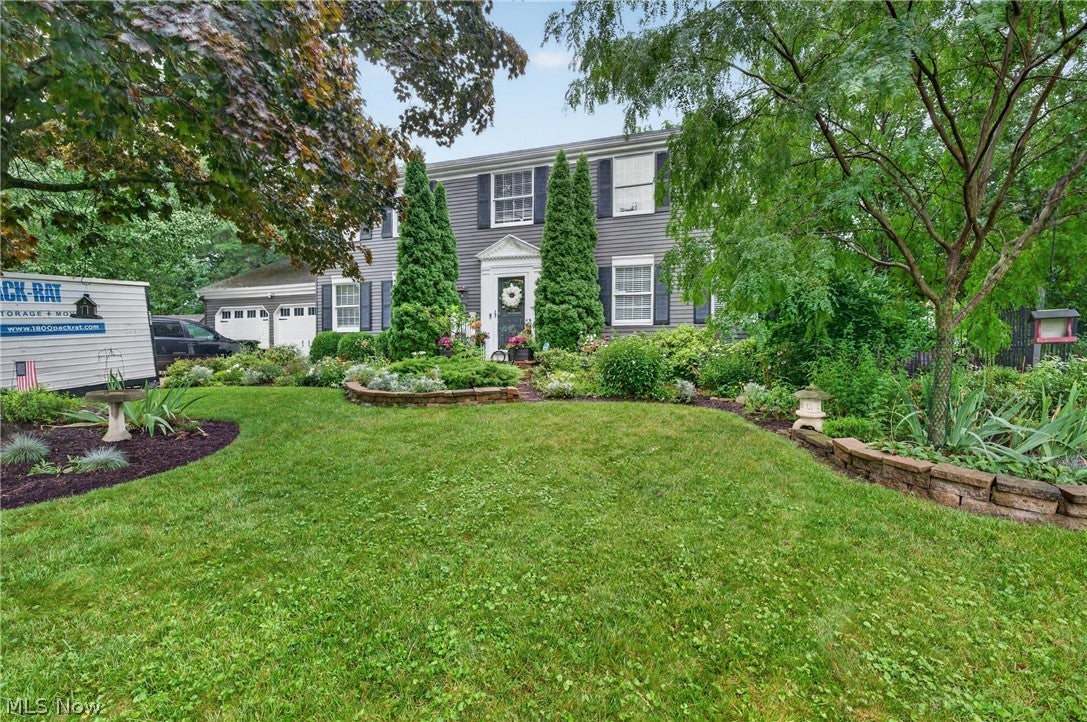 988 White Oak Circle