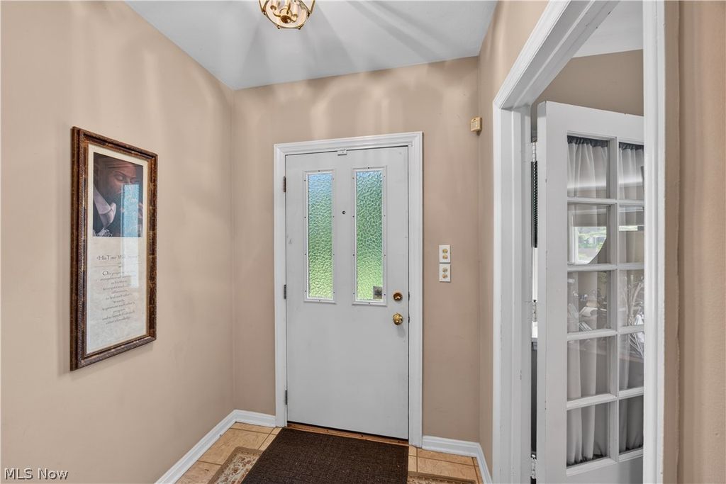 Photo of 2140 Lamberton Road, Cleveland Heights, OH 44118 (MLS # 5216559)