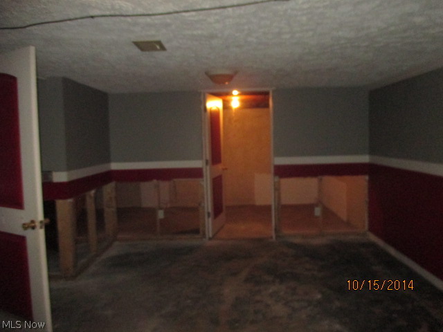 Cresthaven - Residential