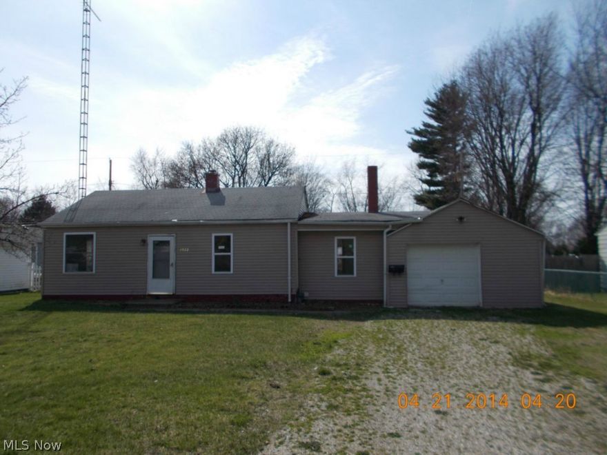 EASY LIVING!!! Three Bedroom - One Bath Ranch. Single floor living, attached garage, large fenced yard. A MUST SEE - Call Today!!! This is a Fannie Mae HomePath Property. This property is approved for HomePath Renovation Mortgage financing. The seller has directed that all offers on this listing be made using the HomePath Online Offer system. Check HomePath website for more details.