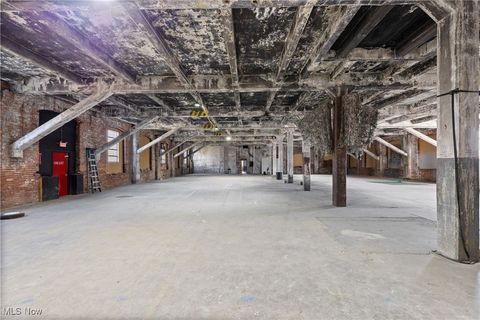 Tiny photo for 2200 Union Street, Bellaire, OH 43906 (MLS # 5177168)