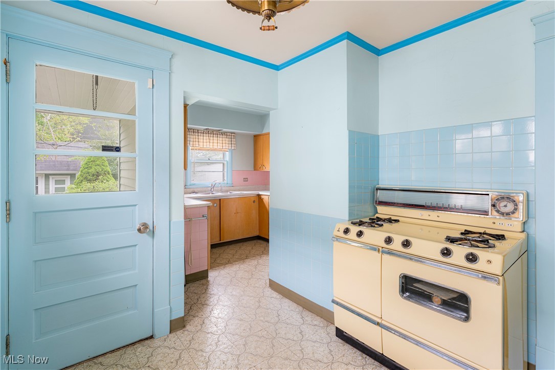 10309 Adelaide Avenue, Cleveland, Ohio image 10