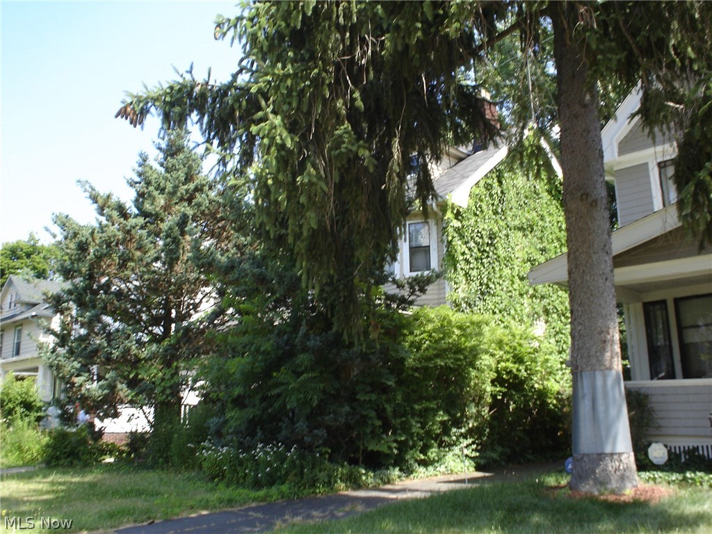 Euclid #8 - Residential