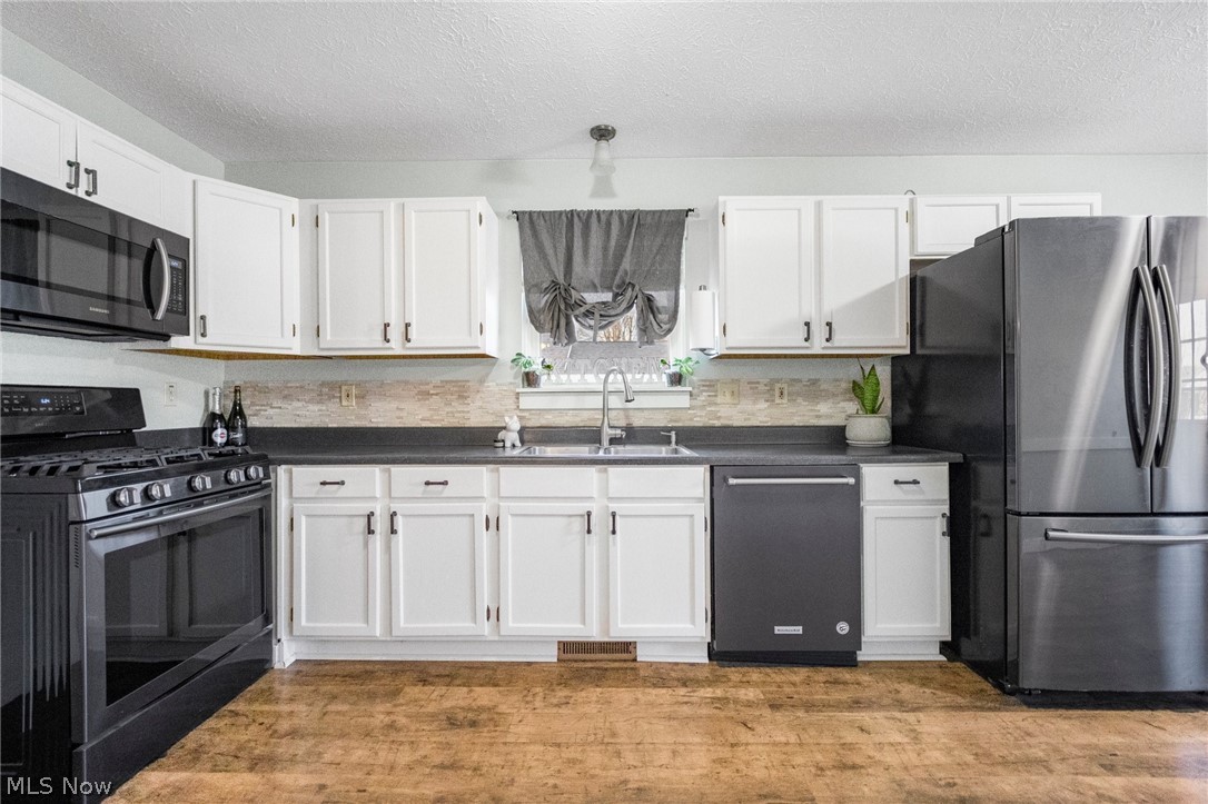 Chateau Estates - Residential