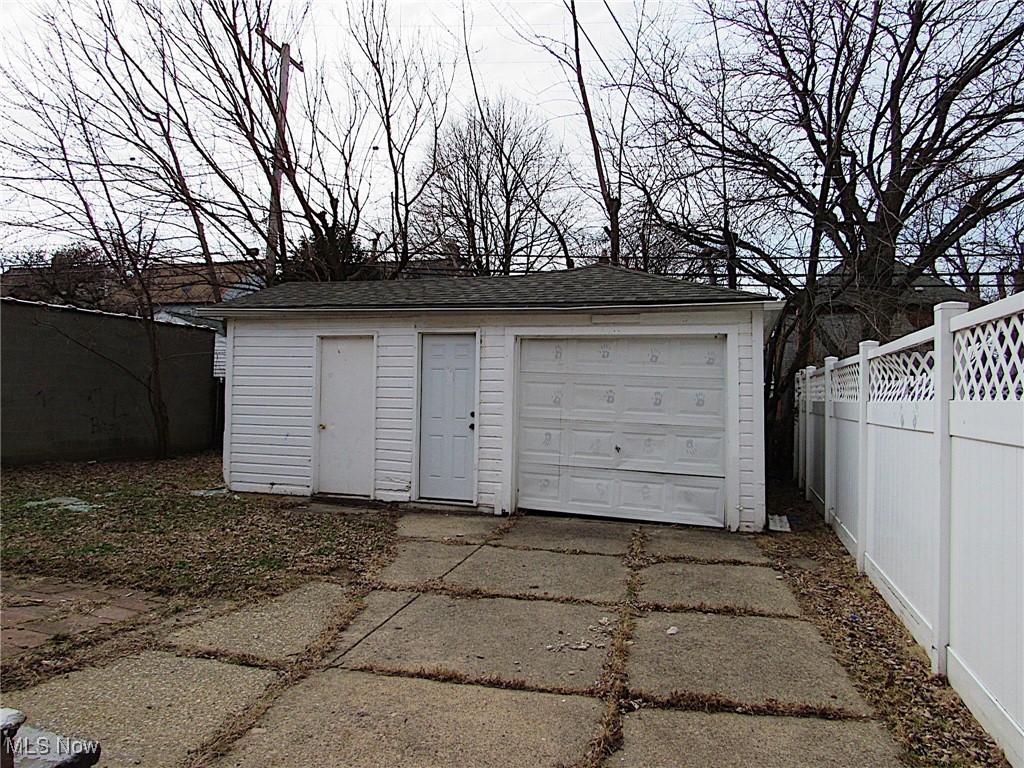 362 E 200th Street, Euclid, Ohio image 20