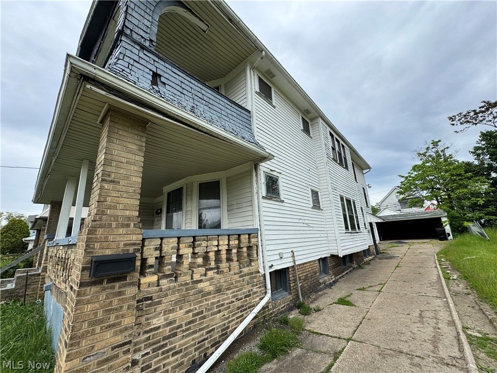 Photo of 3455 E 142nd Street, Cleveland, OH 44120 (MLS # 5205667)