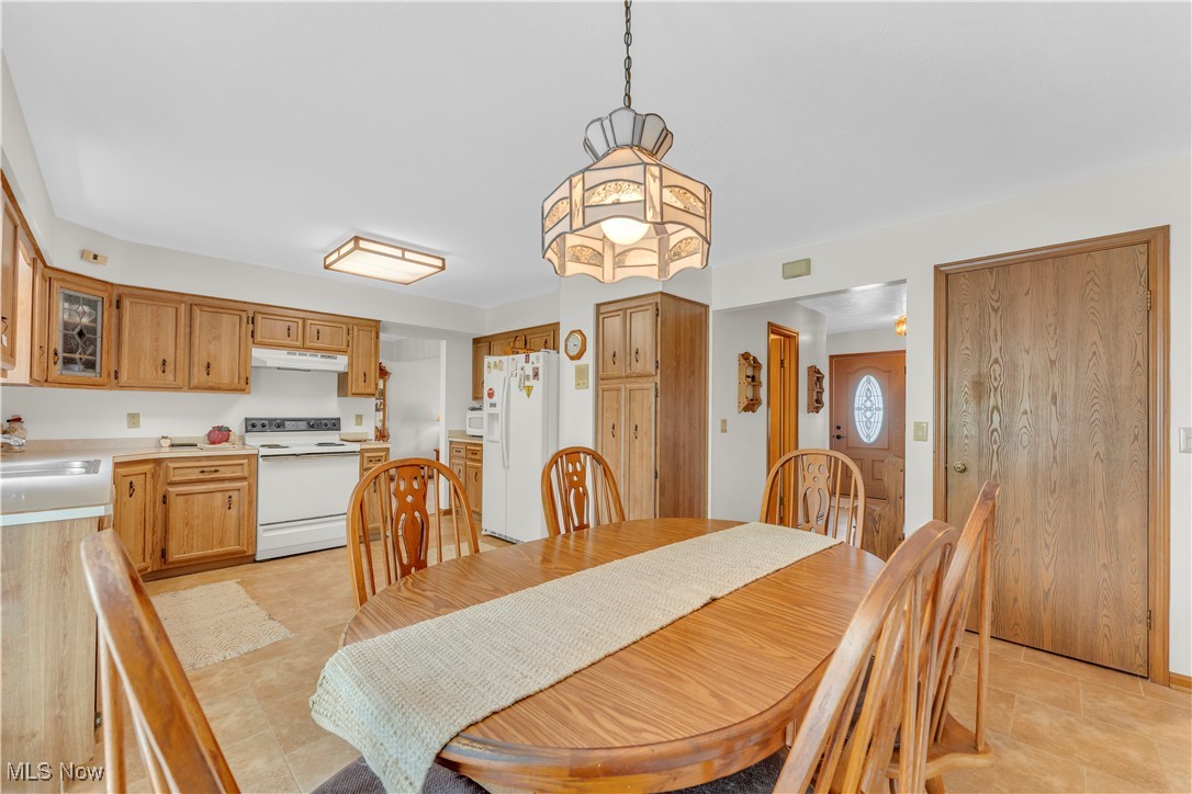 3419 Saint Andrews Drive, Parma, Ohio image 19