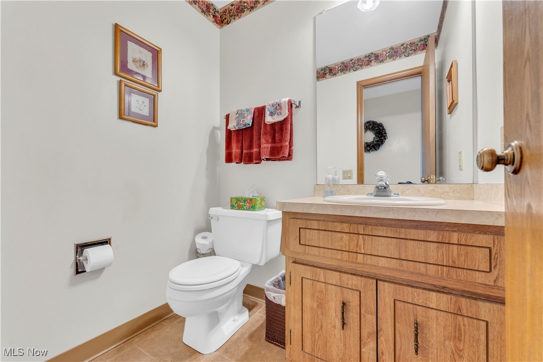 3419 Saint Andrews Drive, Parma, Ohio image 30