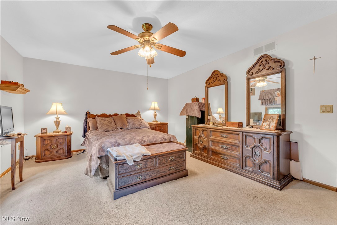3419 Saint Andrews Drive, Parma, Ohio image 37