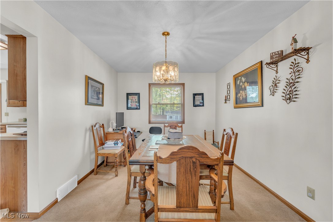 3419 Saint Andrews Drive, Parma, Ohio image 14