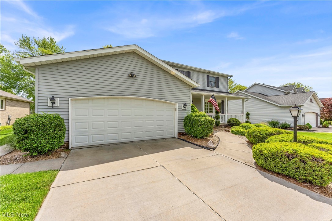 3419 Saint Andrews Drive, Parma, Ohio image 2
