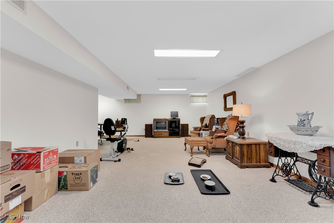 3419 Saint Andrews Drive, Parma, Ohio image 49