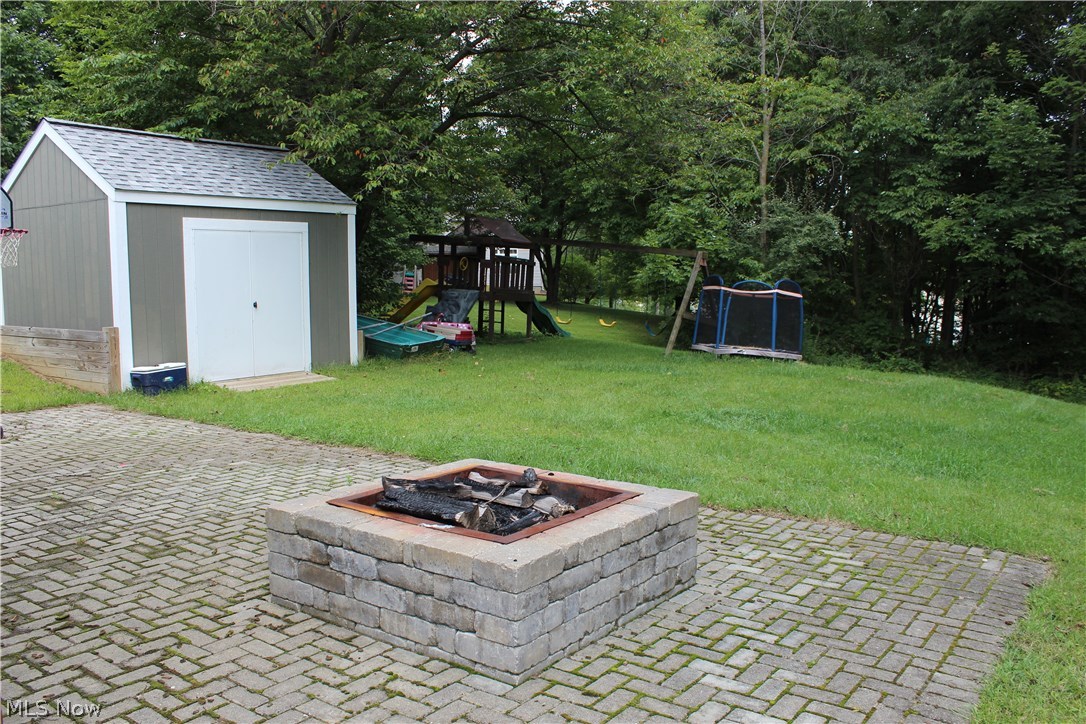 Country Club Manor - Residential