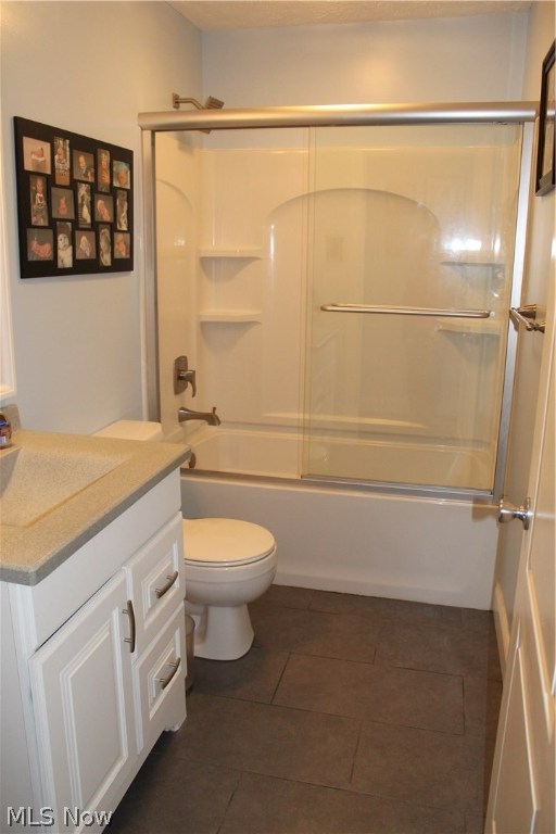 Country Club Manor - Residential