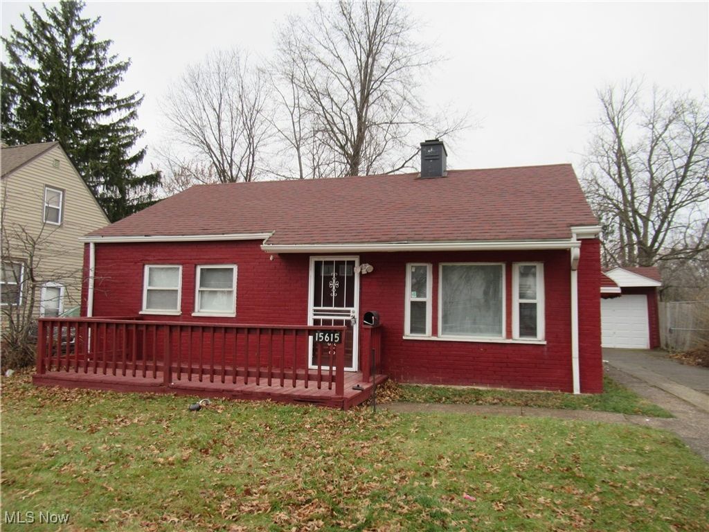 Photo of 15615 Lotus Drive, Cleveland, OH 44128 (MLS # 5178726)