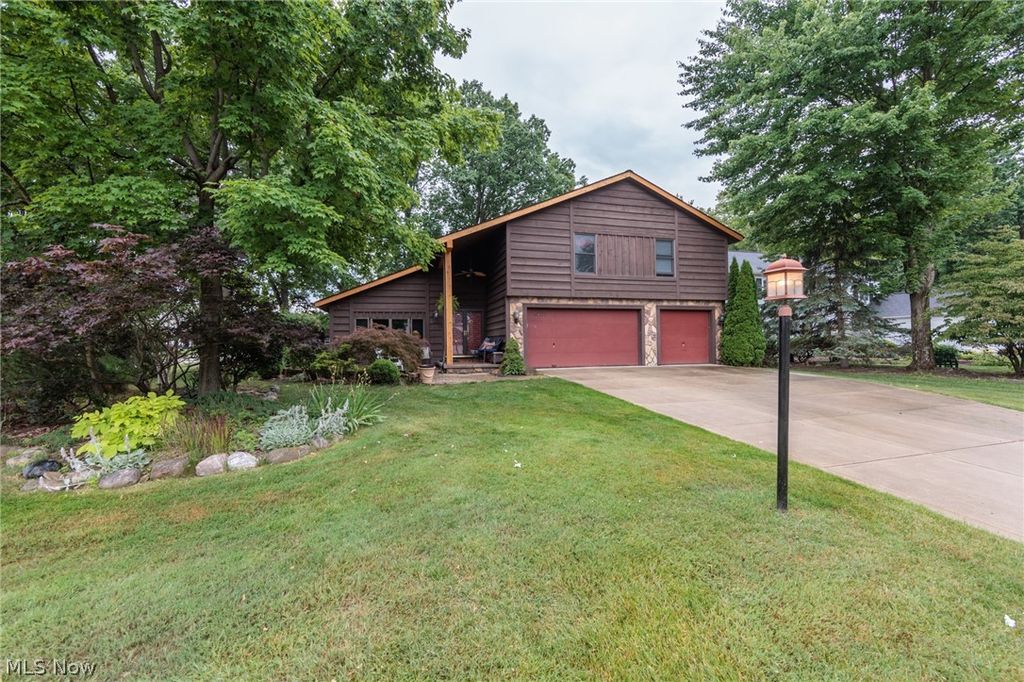 Photo of 20757 Parkwood Lane, Strongsville, OH 44136 (MLS # 5222481)