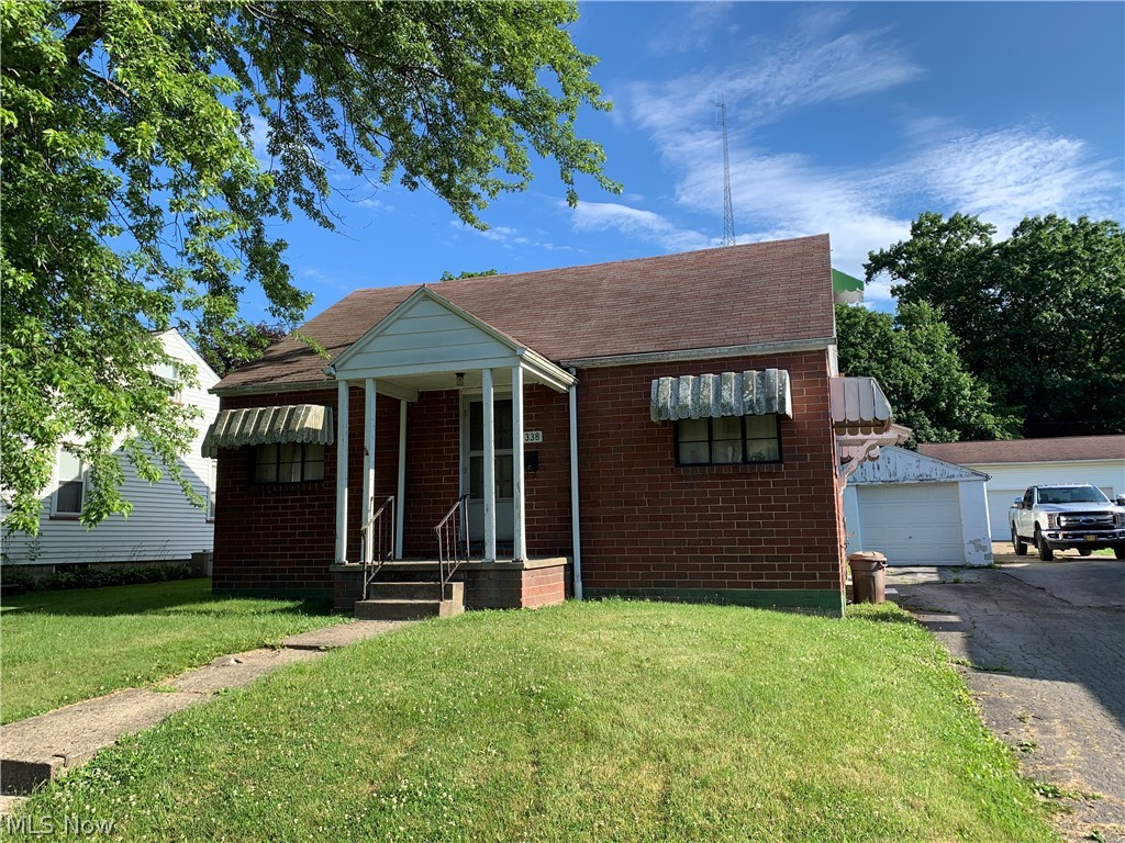 Hilderbrand Online Auction ~ BRICK HOME AND GARAGE ON LOT
Columbiana County ~ East Palestine City ~ East Palestine Schools
Ending : September 20th 2021 @ 7:00pm
1 ½ story brick home of approximately 780 square feet built in 1947. Kitchen with steel cabinets, carpeted living room, 2 carpeted bedrooms with closets and bath on first floor. Second floor with 1 room and ½ bath. Full cement block basement with Lenox gas forced air furnace. Shingle Roof. One car cement block garage with overhead door and black top floor. Situated on a 50 x 150 with all city utilities and shared drive. Frontage on E. North and an alley.
Note: Home is need of extensive repair and remodeling.
Terms on Real Estate: 10% of the contract price down day of sale, balance due upon delivery of deed and title guarantee. This property sells without reservation to the highest bidder. There will be a 10% buyer’s premium added to the final sales price to constitute a contract price.
**THE ABOVE PRICE IS ONLY FOR MLS