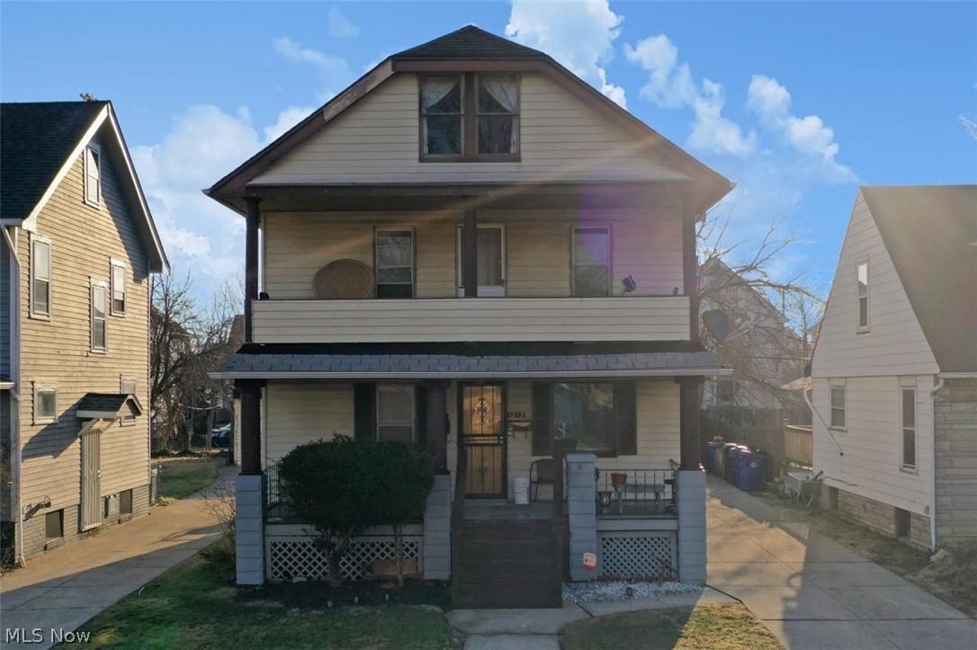 Beautiful, spacious duplex right around the corner from the historic Collinwood Arts District. Two long-term tenants, one for 17 plus years, the other for 11 plus years. Get cash flowing on day 1!