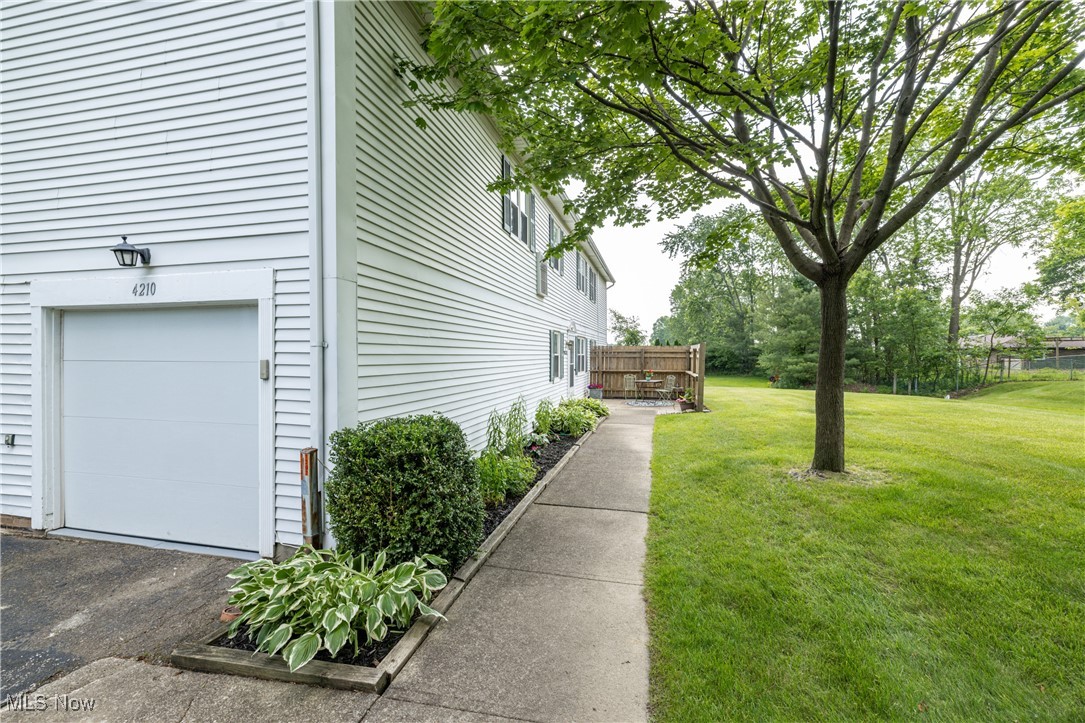 4210 Dennis Lane, Brunswick, Ohio image 20