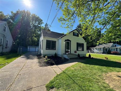 4088 W 229th Street, Fairview Park, OH 44126 - #: 5075256