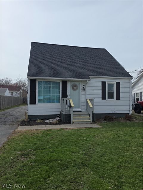 Homes For Sale - 1334 E 346th Street<br/> Eastlake, OH 44095