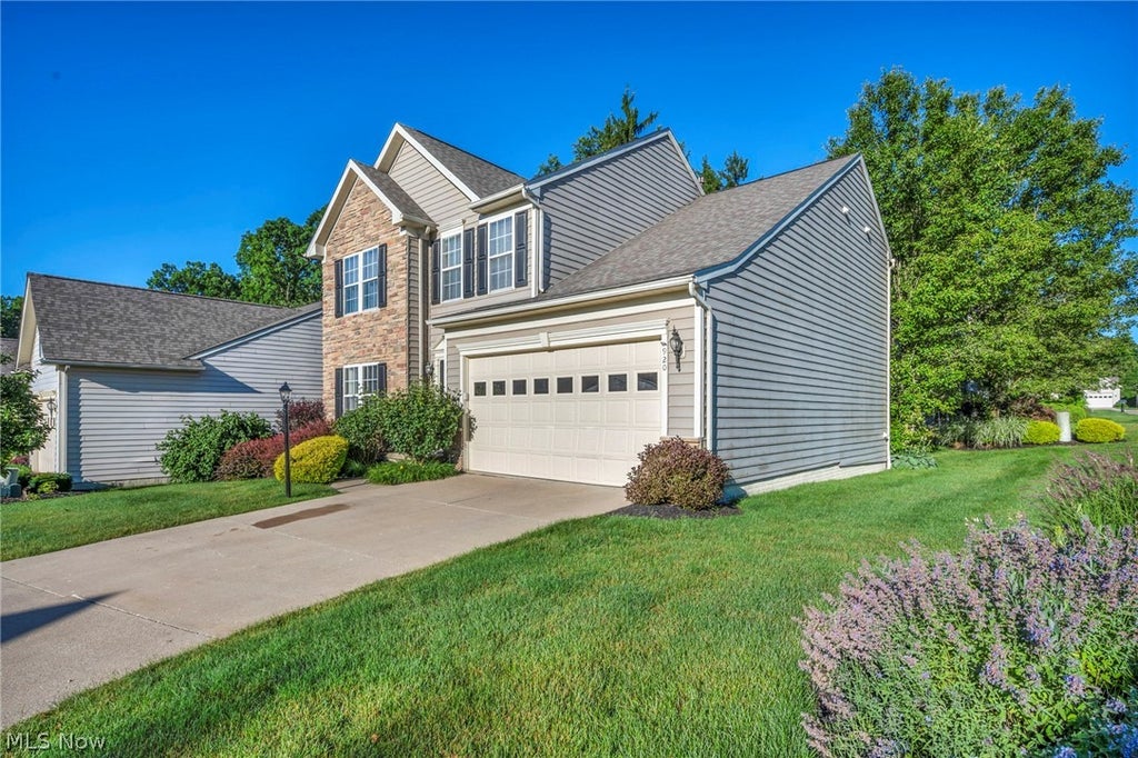Photo of 920 Alder Run Way, Akron, OH 44333 (MLS # 5222378)