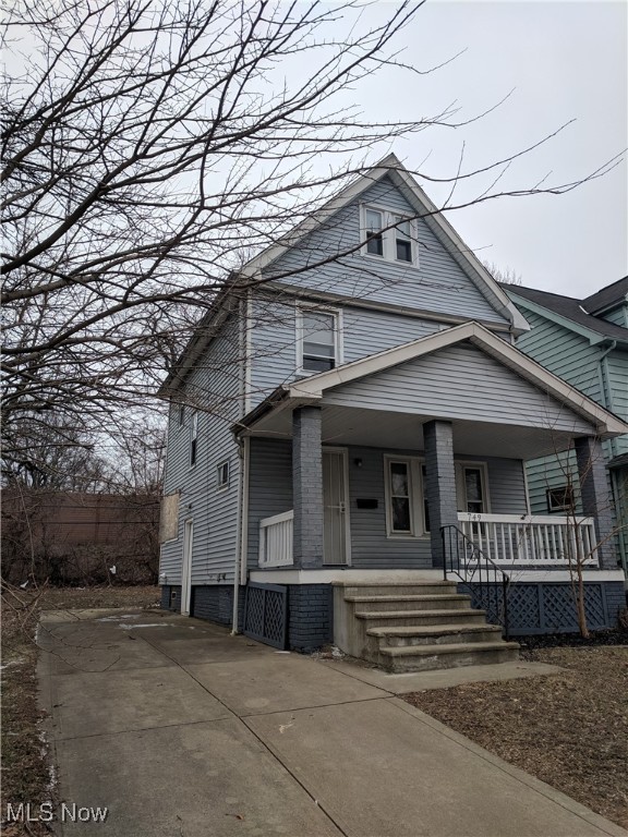 749 E 131st Street