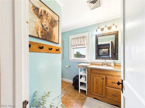 Tiny photo for 3931 10th Avenue, Parkersburg, WV 26101 (MLS # 5238989)