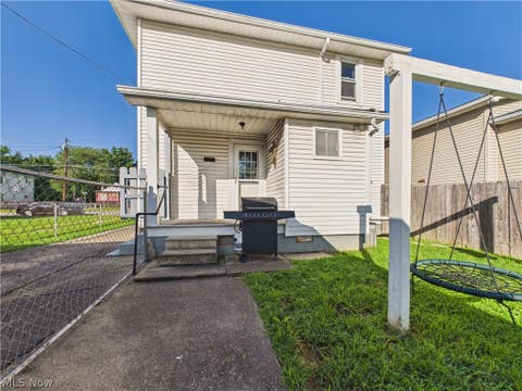 Tiny photo for 3931 10th Avenue, Parkersburg, WV 26101 (MLS # 5238989)