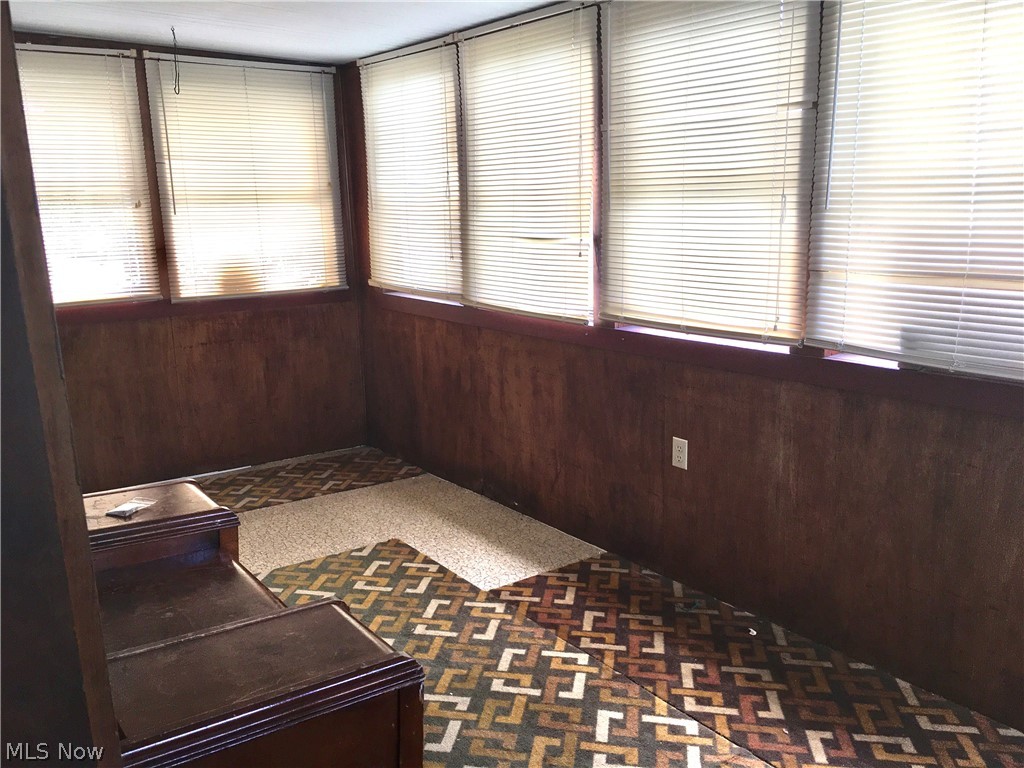 Elworthy-Helwick Companys St - Residential