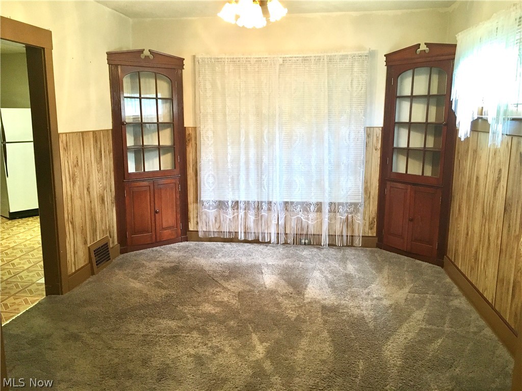 Elworthy-Helwick Companys St - Residential