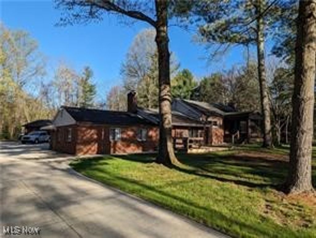 Photo of 17802 Rapids Road, Hiram, OH 44234 (MLS # 5178419)