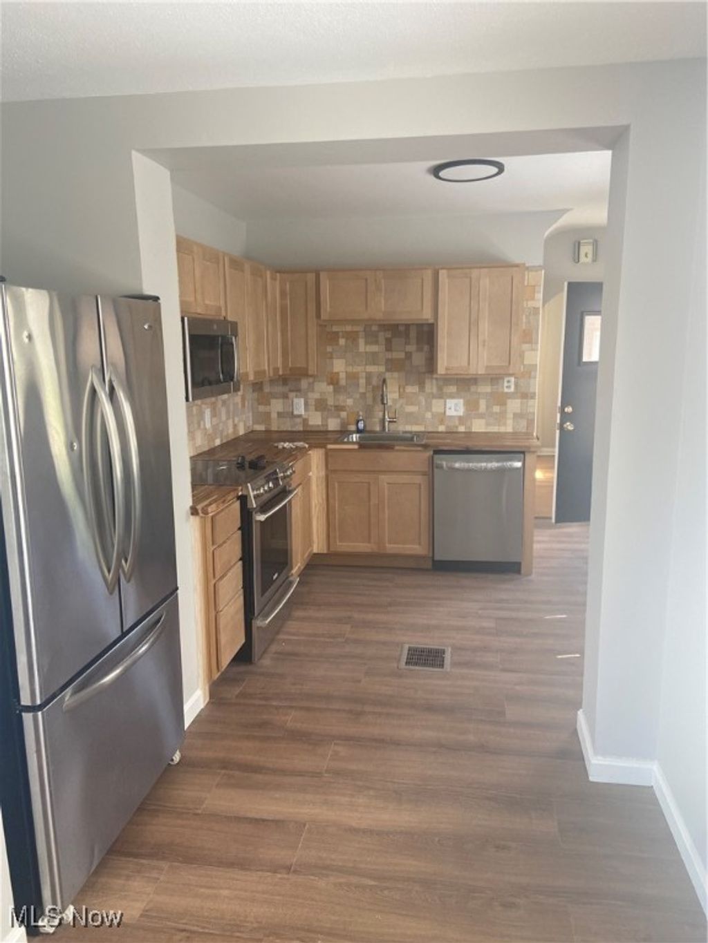 Photo of 4138 E 154th Street, Cleveland, OH 44128 (MLS # 5182242)