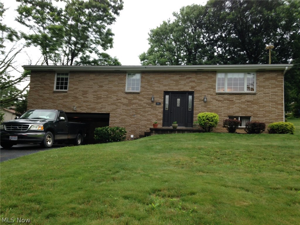 A quality brick 3 bedroom split entry home. Open floor plan on main level. Rec room & bath in basement. Pella windows, completely repainted, natural gas in home (huge savings on utilities), county approved septic system. Peace & privacy.