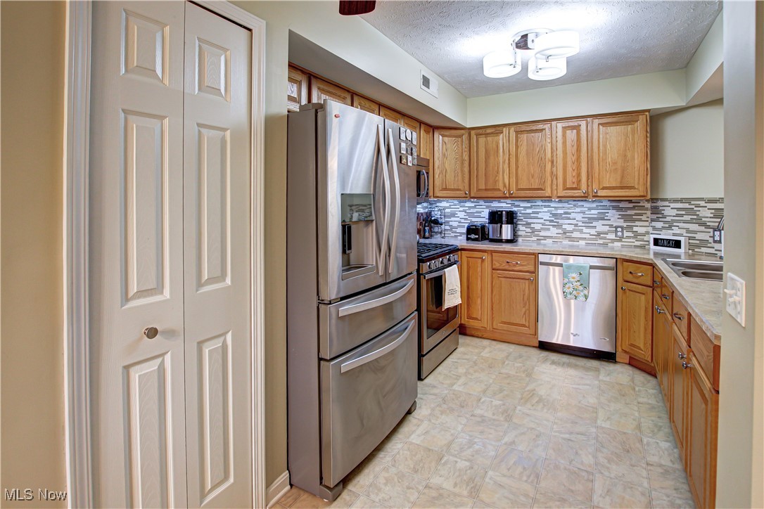 796 Tollis Parkway #796, Broadview Heights, Ohio image 3