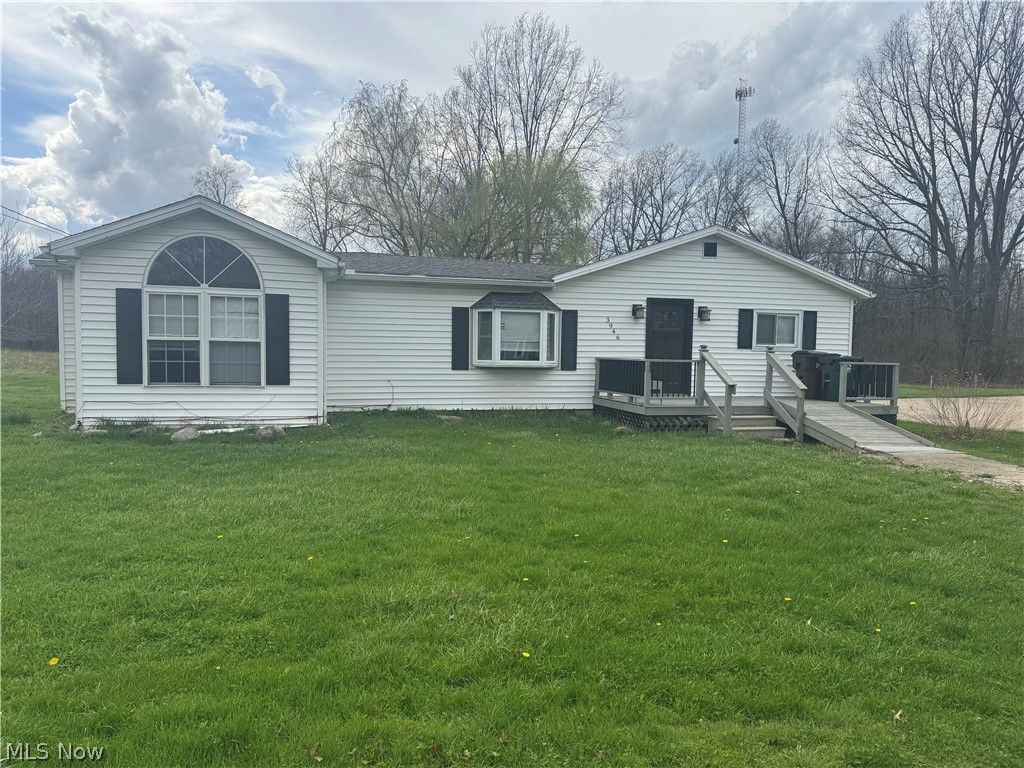 Photo of 3946 Dunton Road, Lorain, OH 44055 (MLS # 5199964)