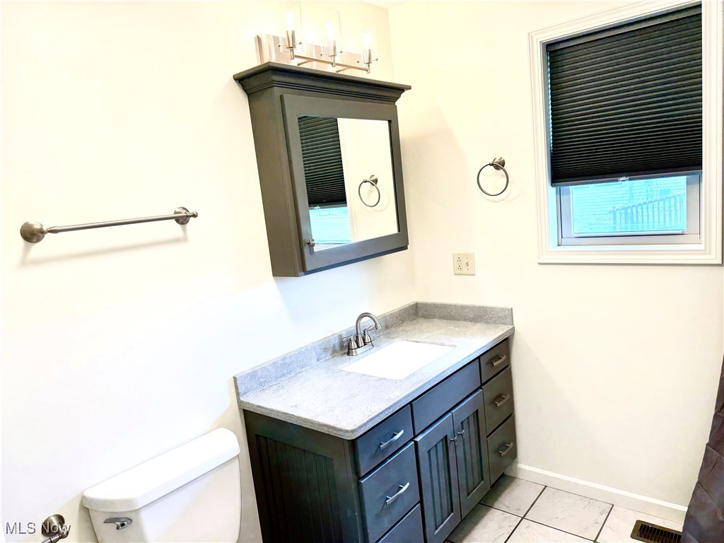 102 Maple Ave, Bethesda, Ohio image 25