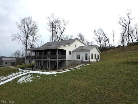 Homes For Sale - 21252 Oxford Road<br/> Salesville, OH 43773