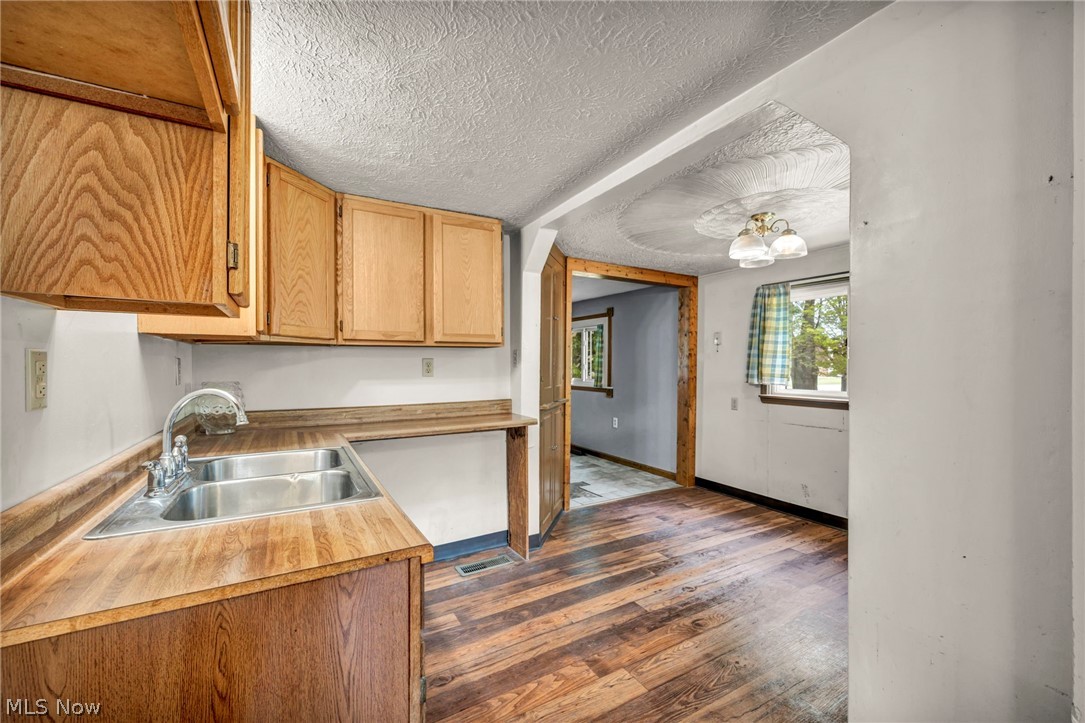 Grandview Realty Cos - Residential