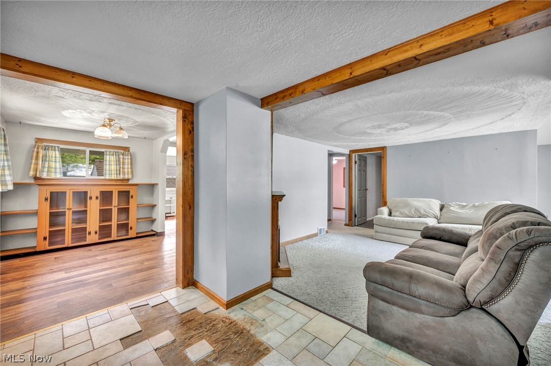 Grandview Realty Cos - Residential