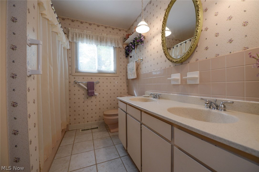 Terrace Hills Estate #3 - Residential