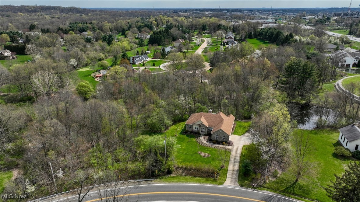 93 N Hametown Road, Bath, Ohio image 30