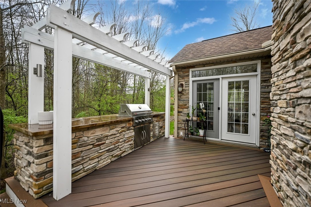 93 N Hametown Road, Bath, Ohio image 25
